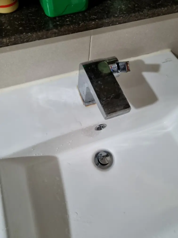 세면대 원홀 수전 교체, 깔끔한 디자인과 안정적인 사용을 위해! - 막힘해결119